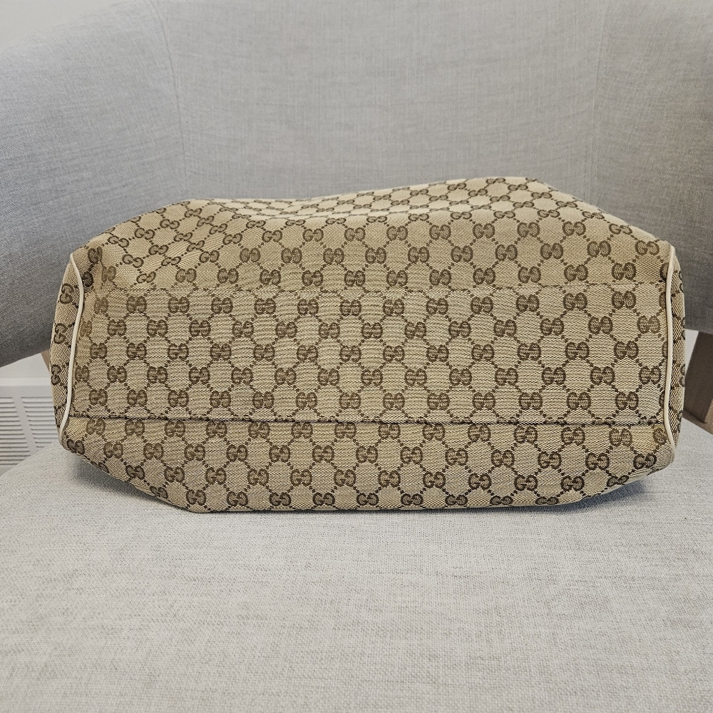Gucci Sukey Large tote with detachable interlocking G charm - Picture 6 of 8